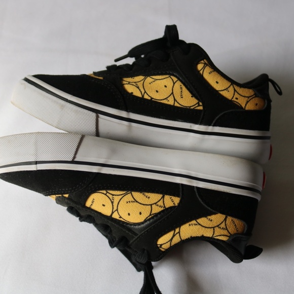 AIRWALK Boys Sneakers Running Shoes Smiley Face Huntington Lace Up Youth Size 1 - Picture 8 of 14